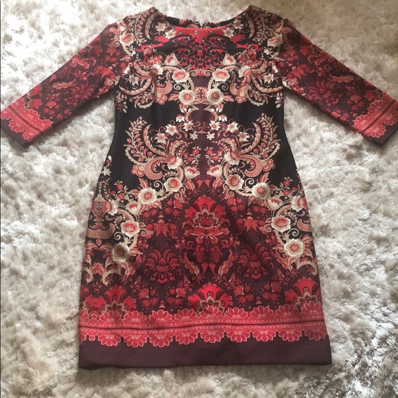 Fitted scuba dress in a gorgeous print - Picture 2 of 15